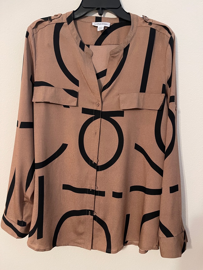 Nwt Calvin Klein Blouse W/Black Graphic Print